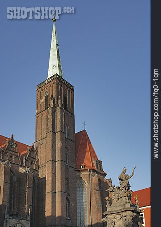 
                Heiligenfigur, Breslau, Heiligkreuzkirche                   