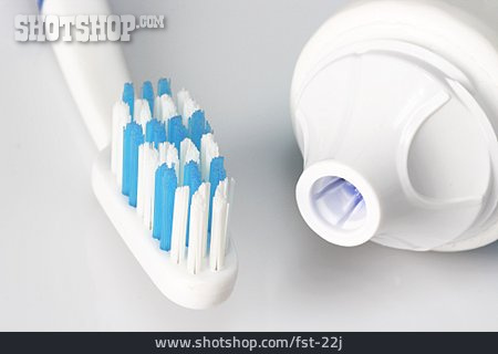 
                Zahnbürste, Zahnpflege, Zahnpasta                   
