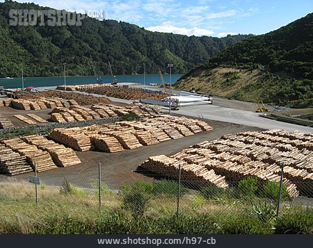 
                Holzlager, Holzhandel                   