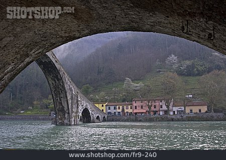 
                Brücke, Bogenbrücke, Ponte Della Maddalena                   