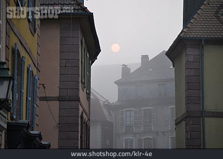 
                Nebel, Diesig, Altstadt, Morgengrauen                   