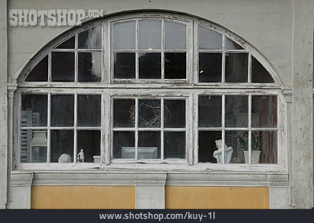 
                Sprossenfenster, Bogenfenster                   
