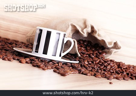 
                Kaffeetasse, Kaffeebohne, Jutesack                   