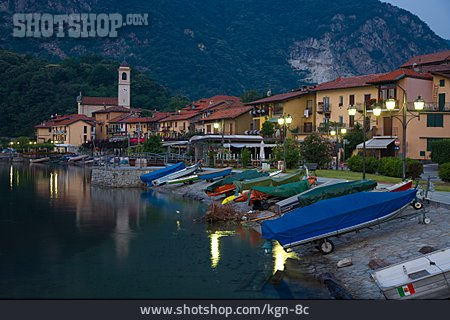 
                Lago Maggiore, Uferpromenade, Baveno                   