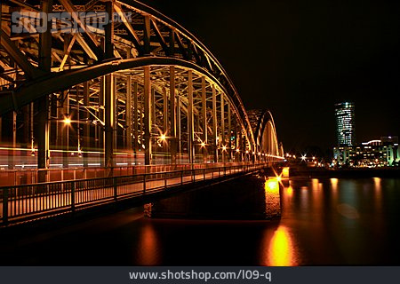 
                Köln, Hohenzollernbrücke                   