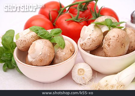 
                Gewürze & Zutaten, Tomate, Champignon                   