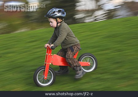 
                Junge, Bewegung & Geschwindigkeit, Kinderlaufrad                   