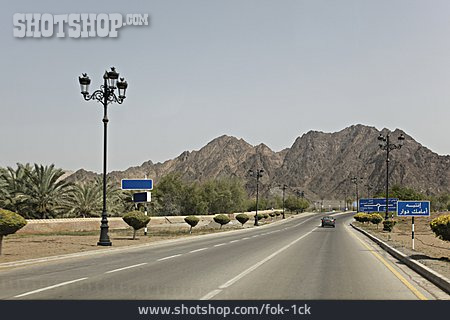 
                Straße, Oman                   