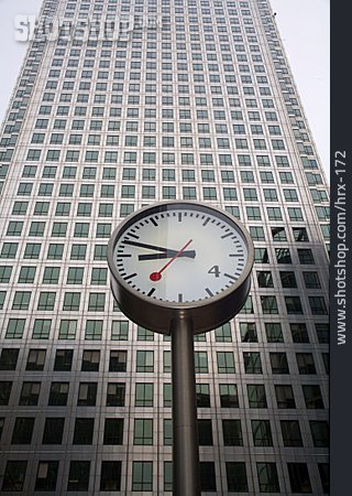 
                Wolkenkratzer, Bürogebäude, Uhr, Canary Wharf, One Canada Square                   