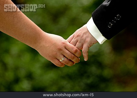 
                Hand Halten, Verbundenheit, Hochzeitspaar, Verheiratet                   