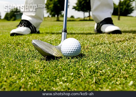 
                Golfball, Abschlag, Golfen, Golfsport                   