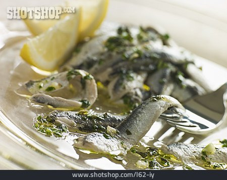 
                Fischgericht, Sardelle, Anchovis                   