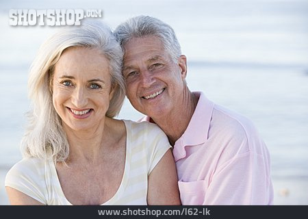 
                45-60 Jahre, Seniorin, Paar, Zusammenhalt, Aktiver Senior                   