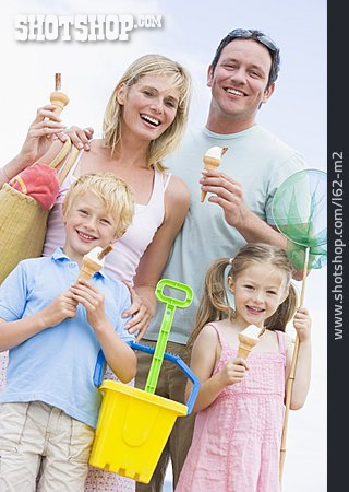 
                Spaß & Vergnügen, Familie, Eiscreme, Sommerurlaub                   