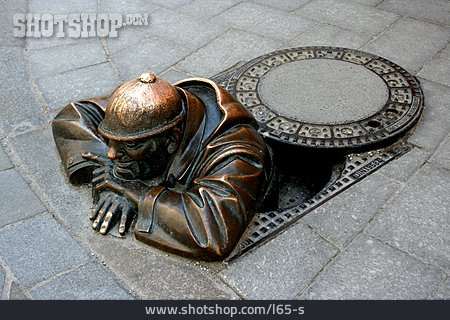 
                Bratislava, Bronzestatue, Cumil, Gaffer                   