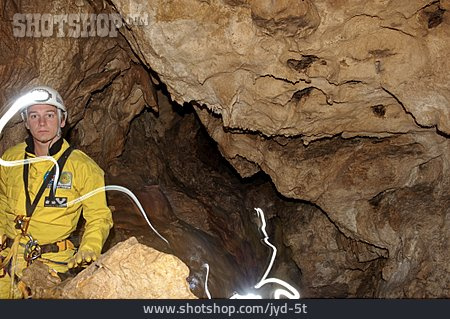 
                Höhle, Höhlenforscher, Stirnlampe                   