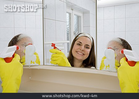 
                Putzen, Putzfrau, Badspiegel                   