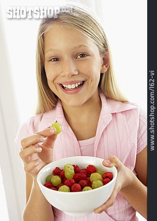 
                Mädchen, Gesunde Ernährung, Obstschale                   