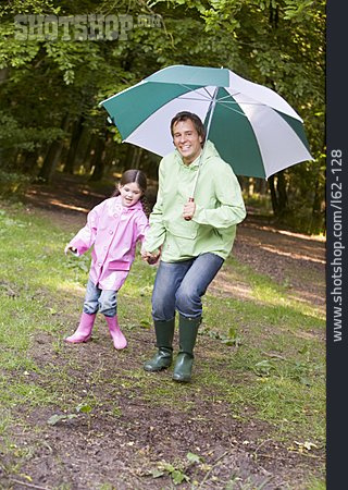 
                Vater, Tochter, Ausgelassen, Regenschirm                   