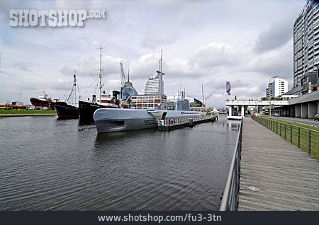 
                Alter Hafen, Bremerhaven, Museumshafen, Museumsschiff                   