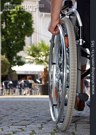 
                Soziales, Mobilität, Rollstuhlfahrer                   