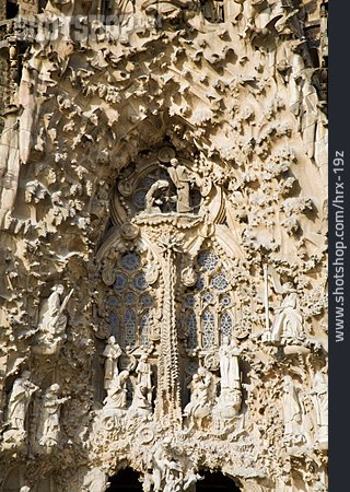 
                Sagrada Familia, Antoni Gaudí                   
