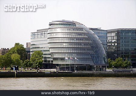 
                London, City Hall                   