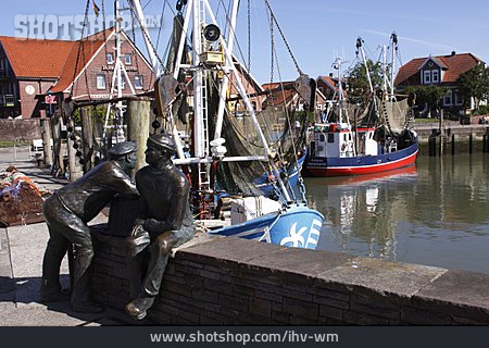 
                Hafen, Neuharlingersiel, Fischerstatue                   