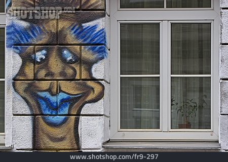 
                Fenster, Graffiti                   