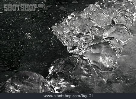 
                Wasser, Eis                   