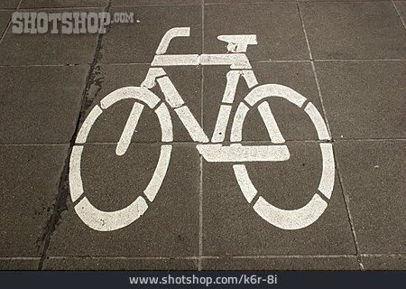
                Radfahren, Fahrradweg                   