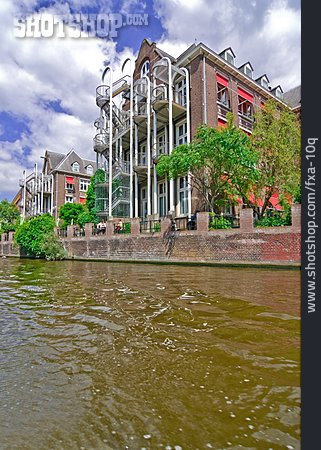 
                Wohnhaus, Gracht, Amsterdam                   