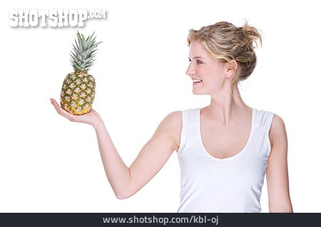 
                Junge Frau, Gesunde Ernährung, Ananas                   