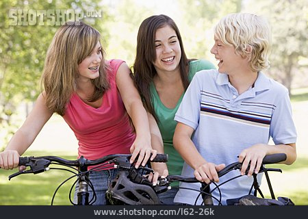 
                Teenager, Fahrrad, Zusammen                   