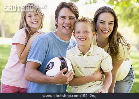 
                Fußball, Familie                   