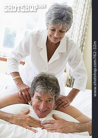 
                Paar, Massage                   