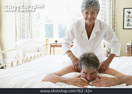 
                Paar, Massage                   
