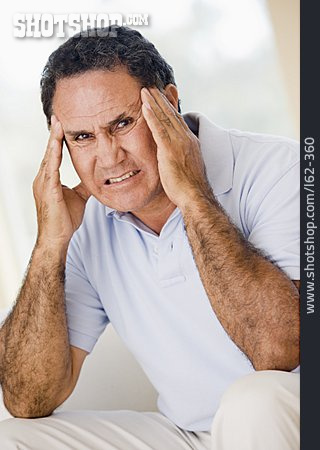 
                Mann, Kopfschmerzen, Migräne                   