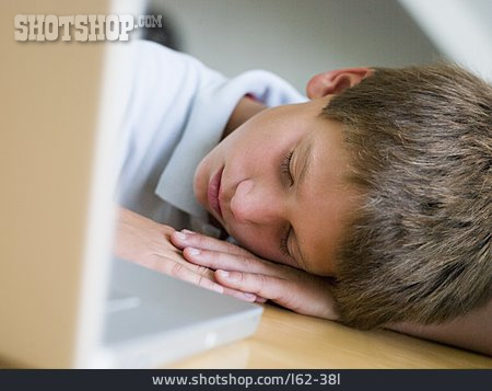 
                Junge, Schlafen, Laptop, Erschöpft                   