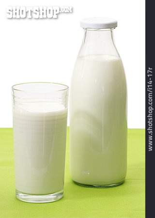 
                Milch, Trinkglas, Milchflasche                   