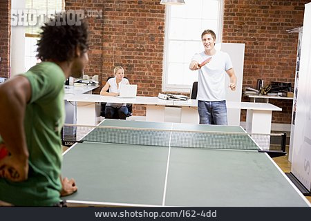 
                Kollegen, Tischtennis, Herausfordern                   