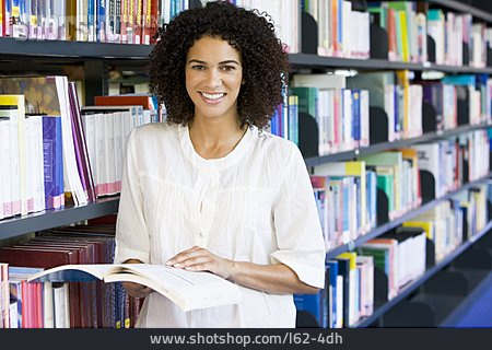 
                Buch, Lesen, Bibliothek, Studentin                   