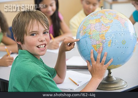 
                Schule, Schüler, Globus                   