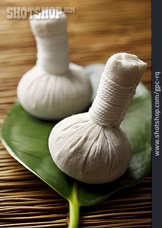 
                Massage, Thai Herbal Ball                   