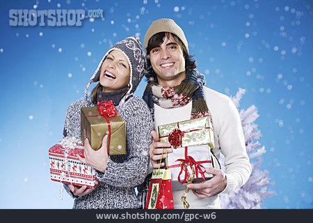 
                Paar, Weihnachten, Weihnachtsgeschenk                   