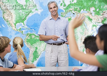 
                Unterricht, Lehrer, Geographie, Wortmeldung                   