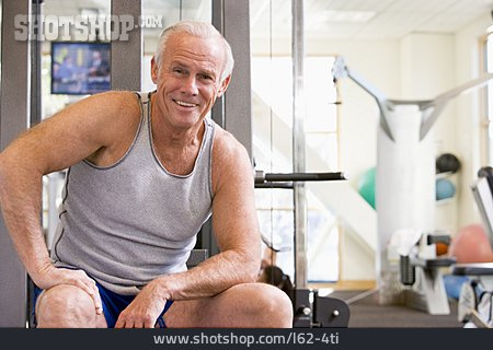 
                Mann, Aktiver Senior, Fitnessstudio, Workout                   