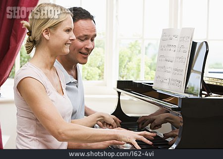 
                Musizieren, Klavierunterricht, Musikunterricht                   