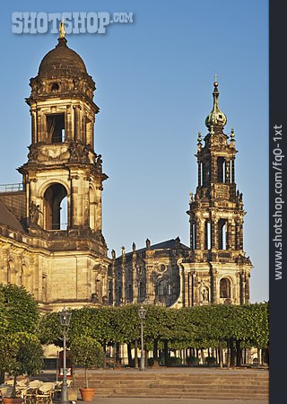 
                Dresden, Hofkirche                   
