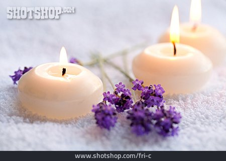 
                Wellness & Relax, Kerze, Lavendel                   